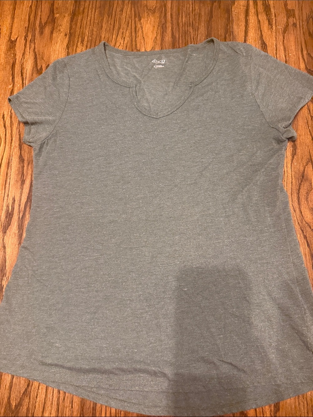 bcg Olive Green V-Neck Short Sleeve Tee size large